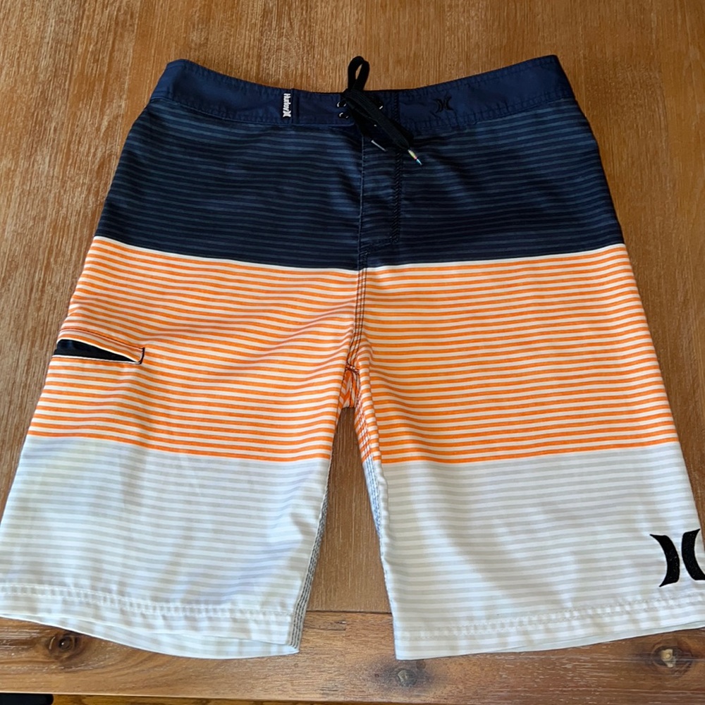 Hurley boardshorts. Size 32.